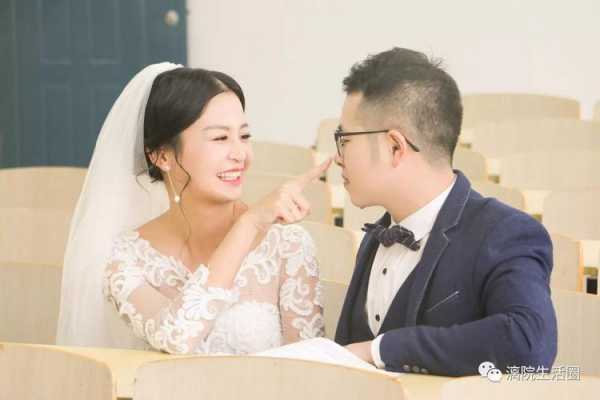 教室里的婚纱照（教室里的婚纱照怎么拍）-图2