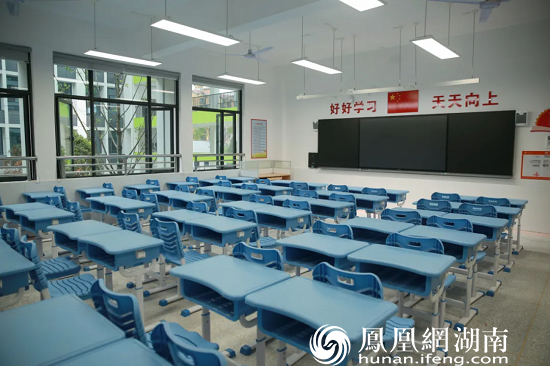 小学教室开间（小学一间教室多少平方米）-图2