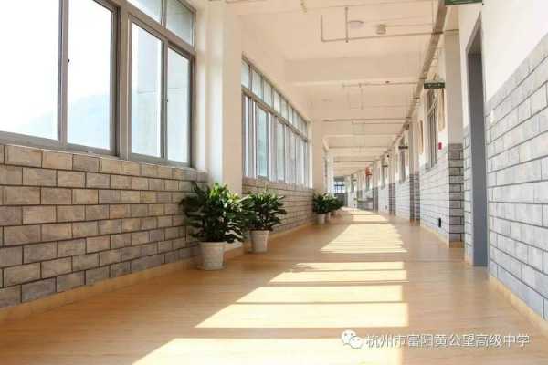 学校教室走廊图片（学校教室走廊图片效果图）-图2