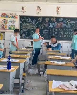 教室打架中出（学生在教室打架赔偿案例）-图3