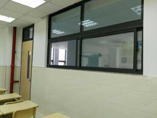靠教室窗户的图片（教室靠墙）-图2